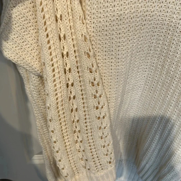 American Eagle 🦅 Oversized Sweater NWOT size medium - Picture 3 of 4